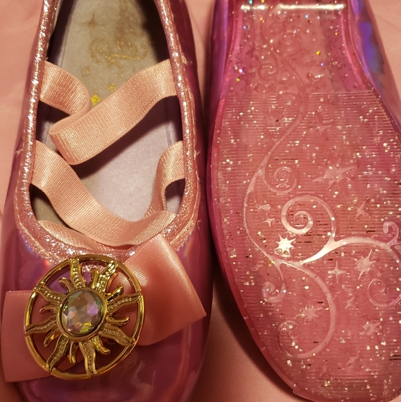 Disney rapunzel shoes - Picture 2 of 2